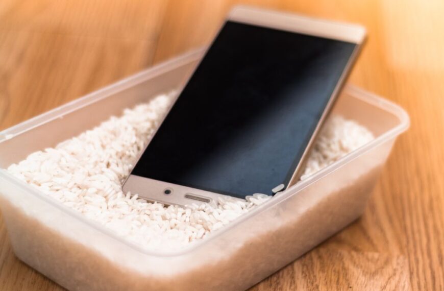 When Is It too Late to Put Your Phone in Rice?